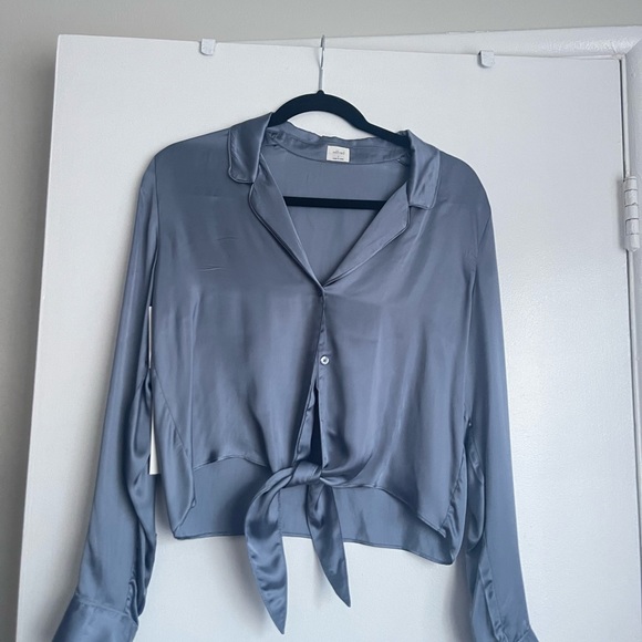 BRAND NEW Wilfred Tie Front Blouse - Granite Blue ARITZIA - Picture 8 of 9